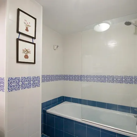 Apartment Fuentes De